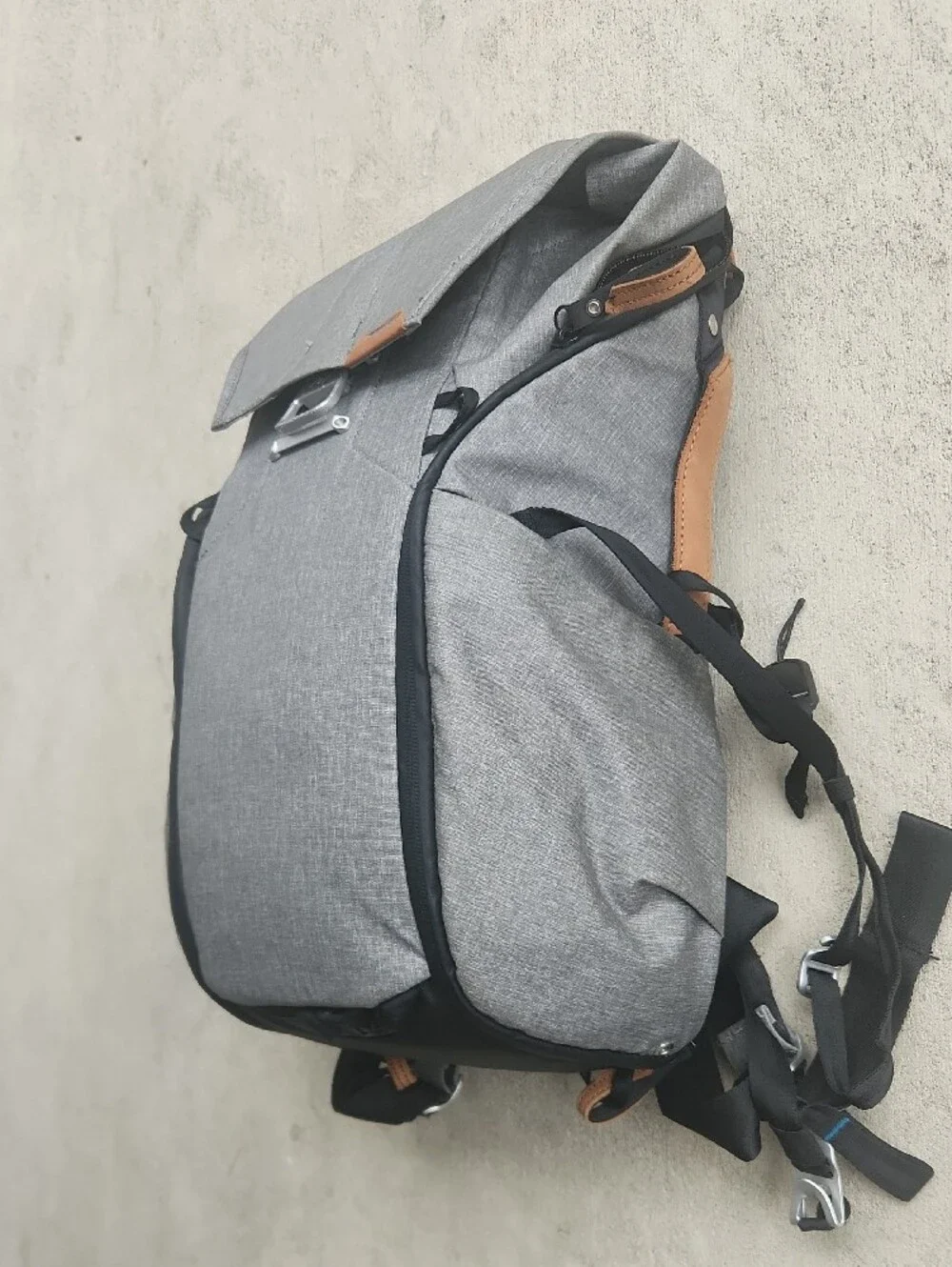 Peak Design Everyday Backpack 20L Camera Backpack Gray Black Brown